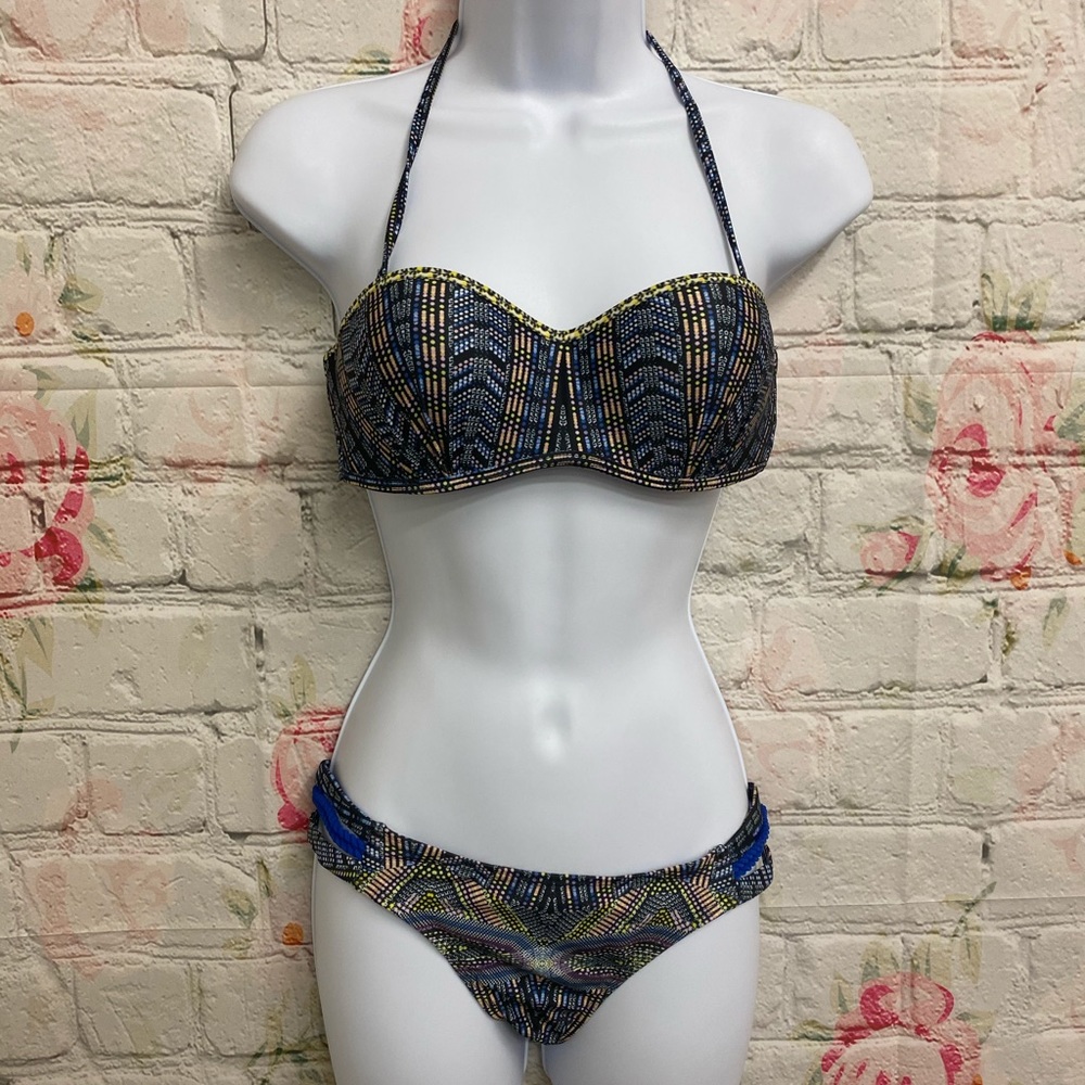 Swimming suit